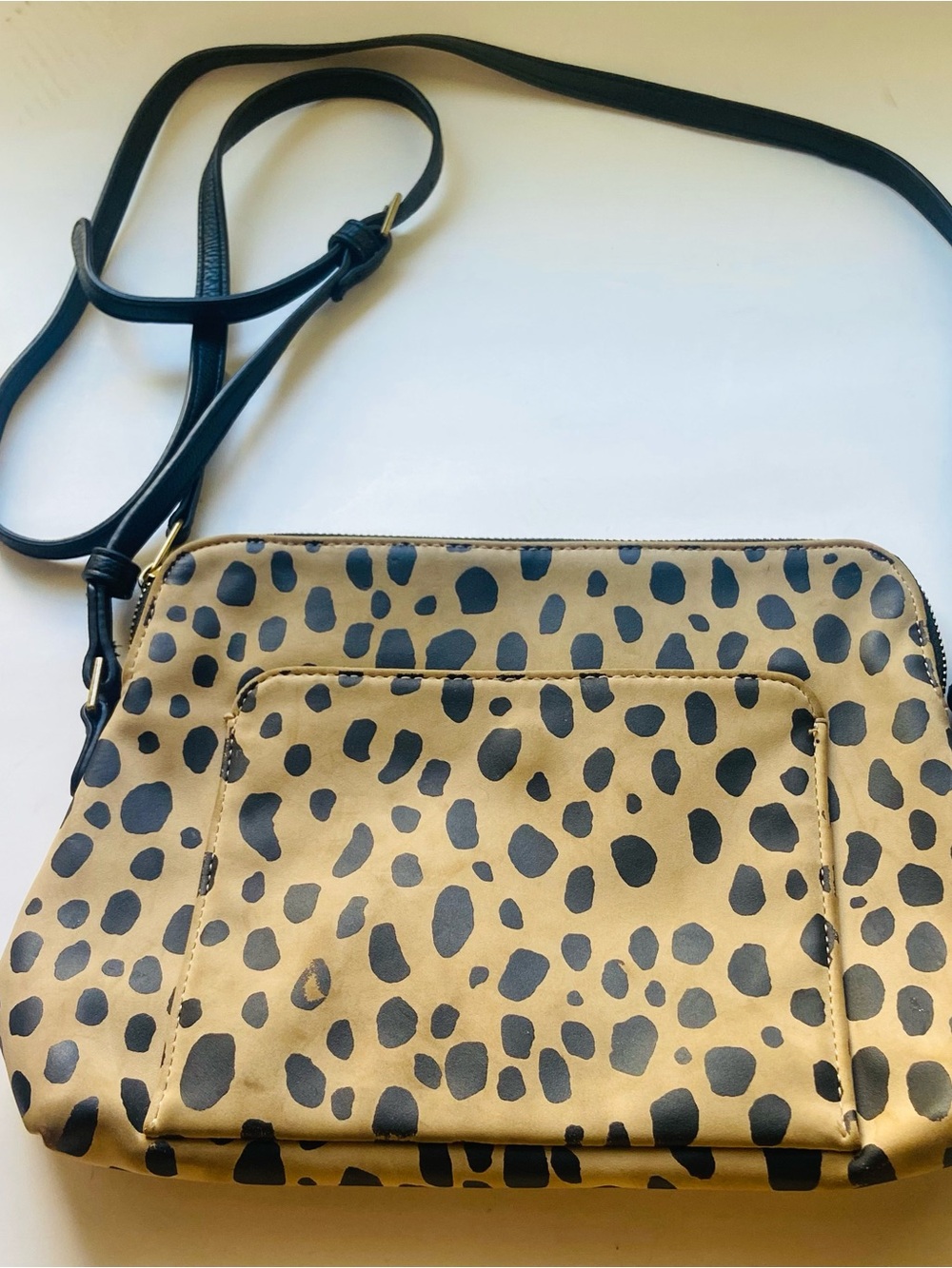 Women’s Leopard Print Crossbody - Black & Tan, adjustable strap, great condition